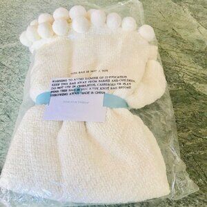 New Old Stock Martha Stewart Retired Pom-Pom Acrylic Throw Ivory / White